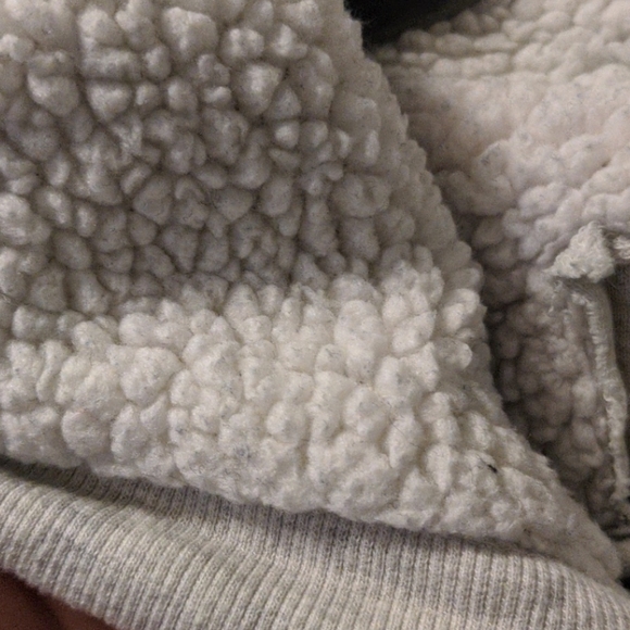 California Sweatshirt - Picture 3 of 6